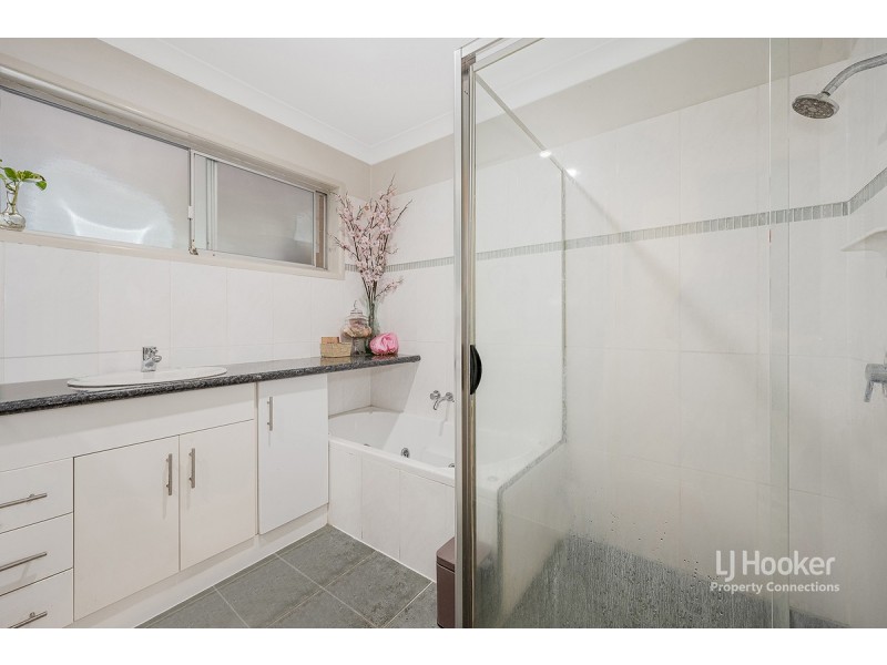 29 Pleasant Drive, Albany Creek QLD 4035