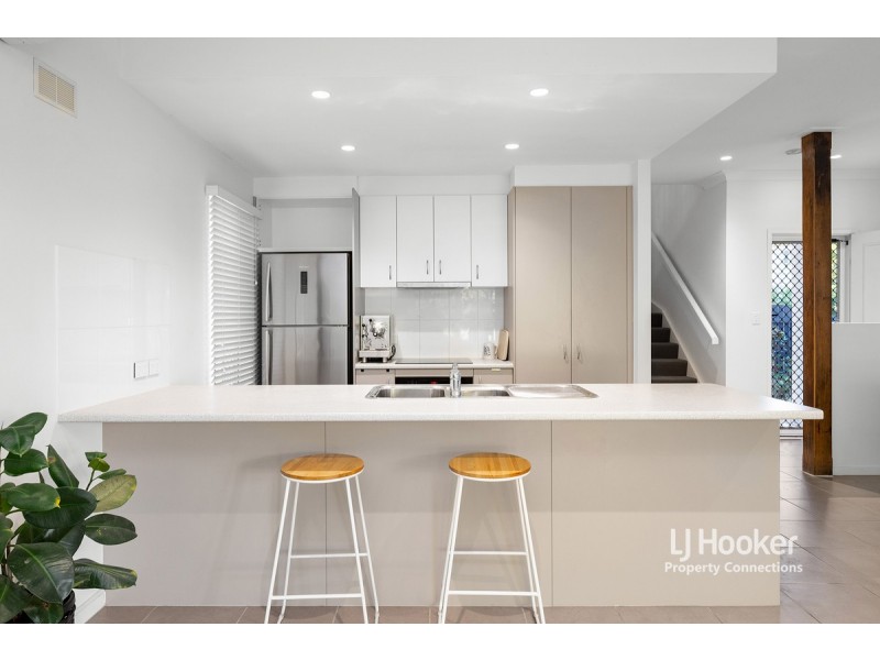 11 Melia Court, Eatons Hill QLD 4037