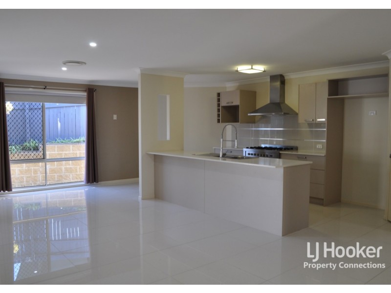 6 Avoca Place, Warner QLD 4500