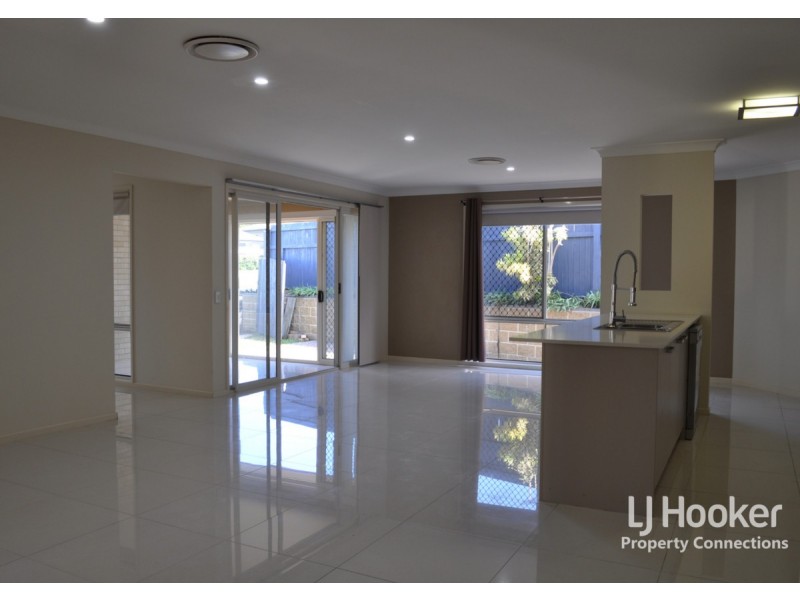 6 Avoca Place, Warner QLD 4500