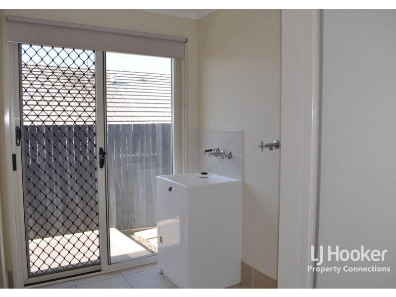 6 Avoca Place, Warner QLD 4500