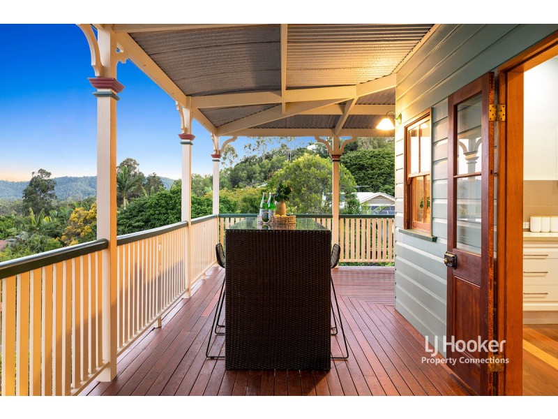 7 Kiandra Close, The Gap QLD 4061