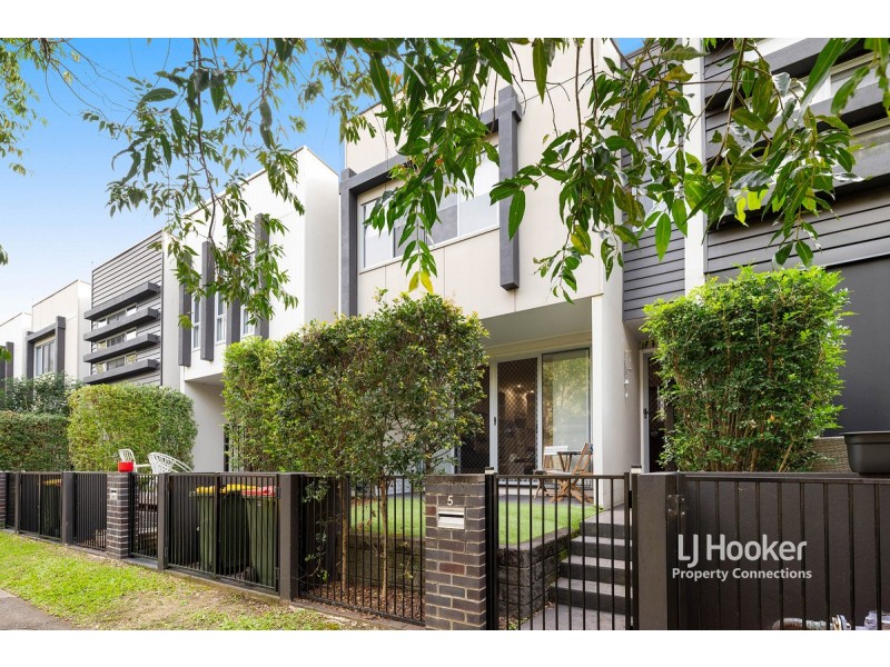 5/7 Kondalilla Place, Fitzgibbon QLD 4018