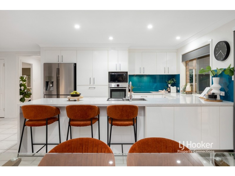 14 Brandy Court, Eatons Hill QLD 4037