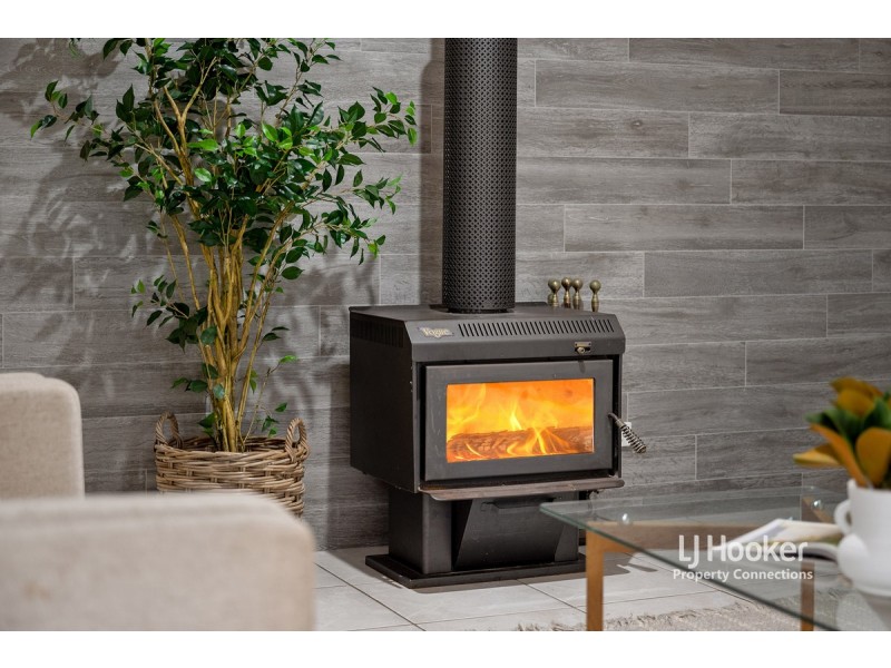 14 Brandy Court, Eatons Hill QLD 4037