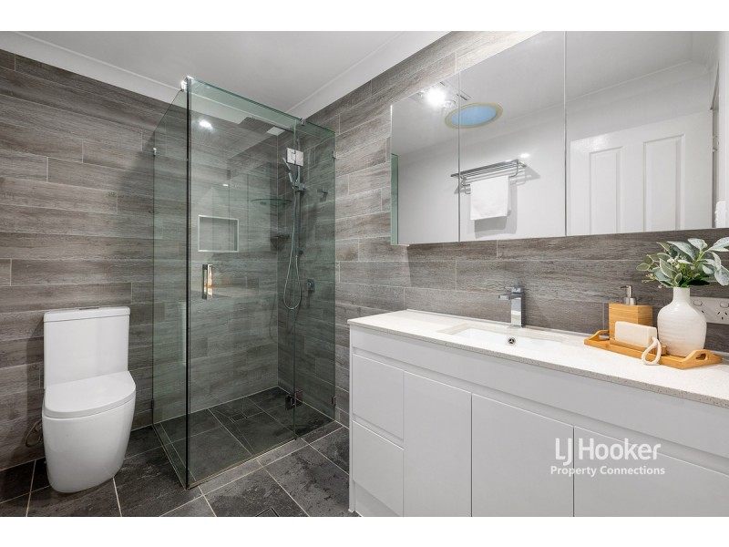 14 Brandy Court, Eatons Hill QLD 4037