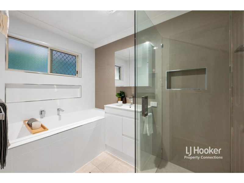 14 Brandy Court, Eatons Hill QLD 4037