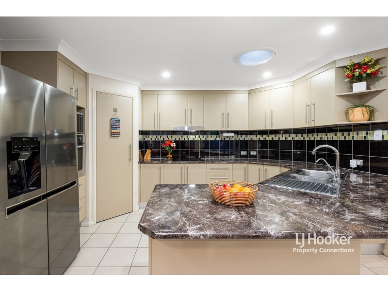 79 Faheys Road West, Albany Creek QLD 4035