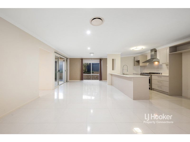 6 Avoca Place, Warner QLD 4500