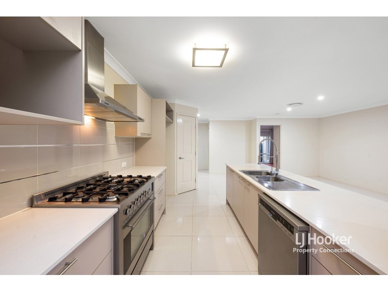 6 Avoca Place, Warner QLD 4500