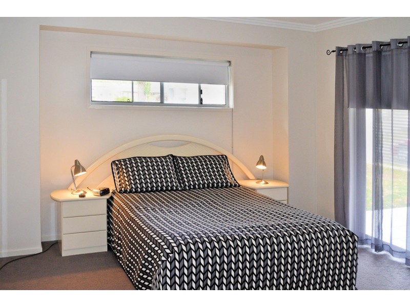 7 Gardenia Court, Bridgeman Downs QLD 4035