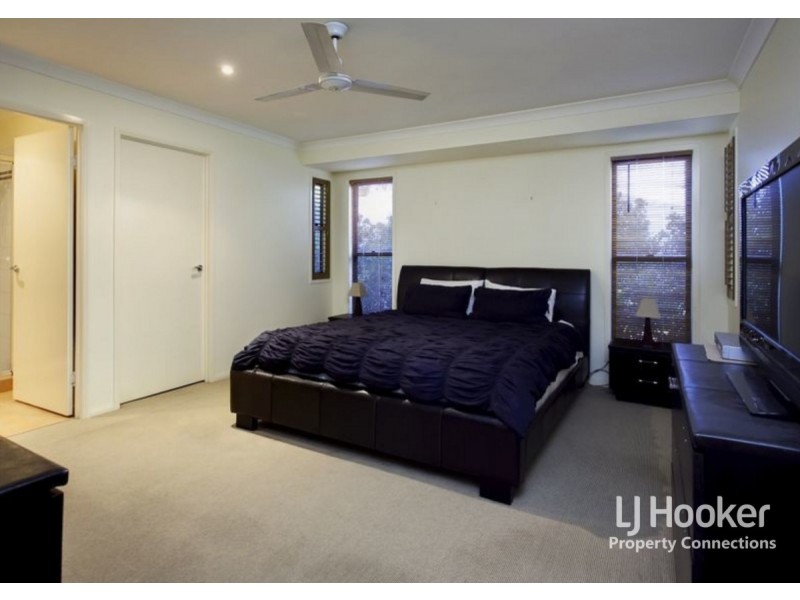 1/60 Leitchs Road South, Albany Creek QLD 4035