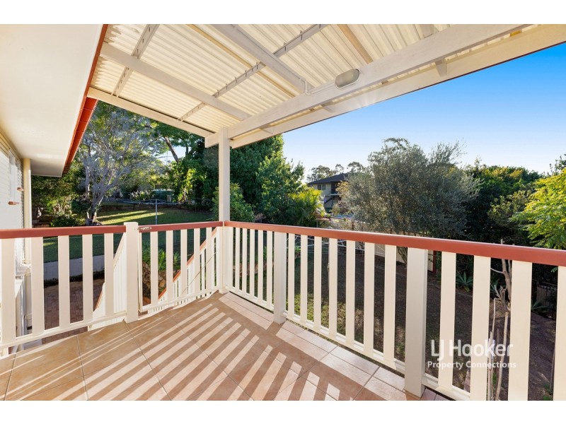 16 Illuta Avenue, Ferny Hills QLD 4055