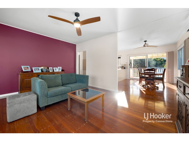 16 Illuta Avenue, Ferny Hills QLD 4055