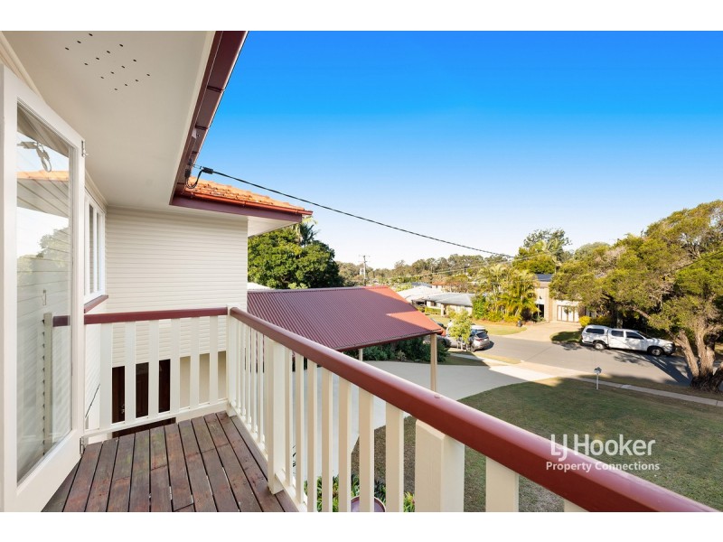 16 Illuta Avenue, Ferny Hills QLD 4055