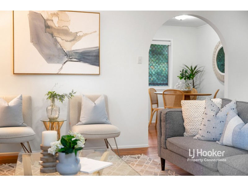 64 Folkstone Avenue, Albany Creek QLD 4035