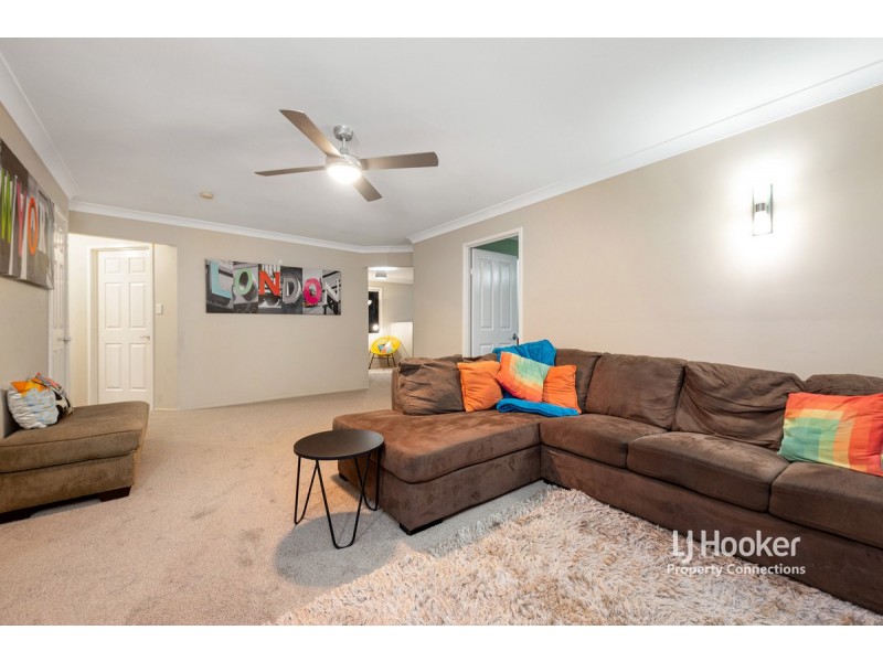 12 Georgette Court, Eatons Hill QLD 4037