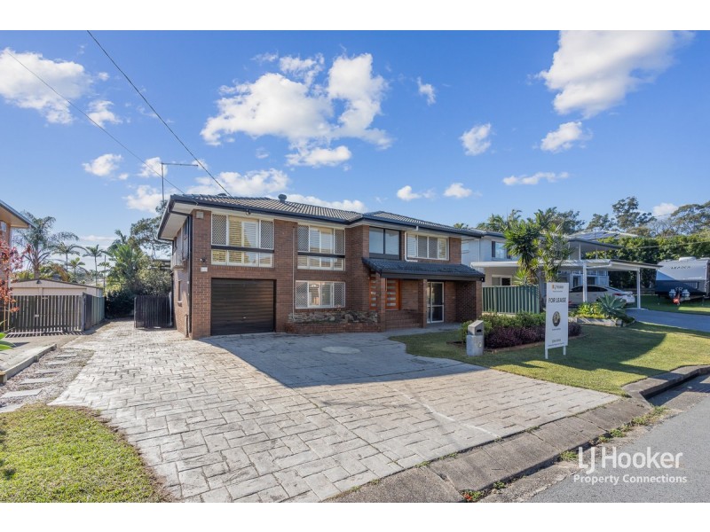 8 Strathford Avenue, Albany Creek QLD 4035