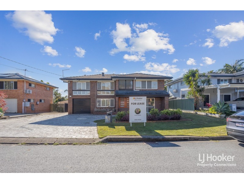 8 Strathford Avenue, Albany Creek QLD 4035