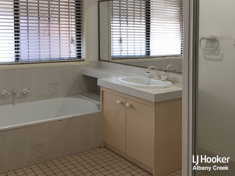 25 Tanager Street, Albany Creek QLD 4035