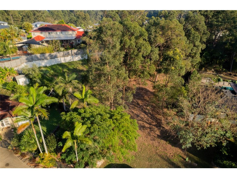 8 Coolamon Court, Eatons Hill QLD 4037