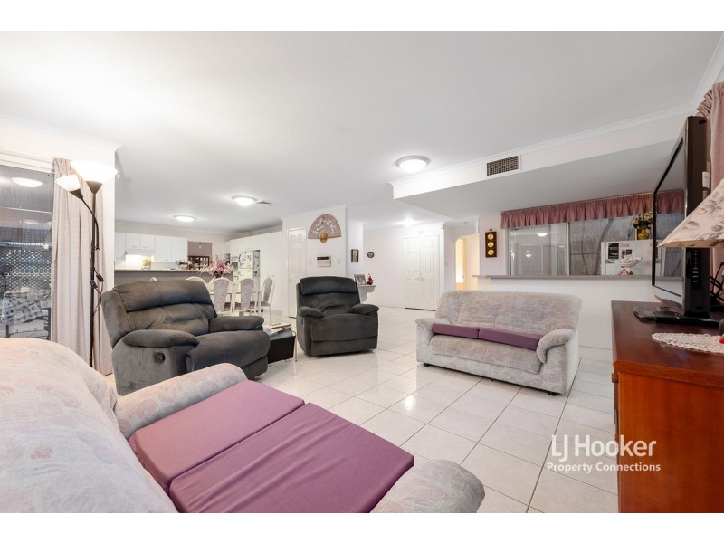 5 Saraband Drive, Eatons Hill QLD 4037