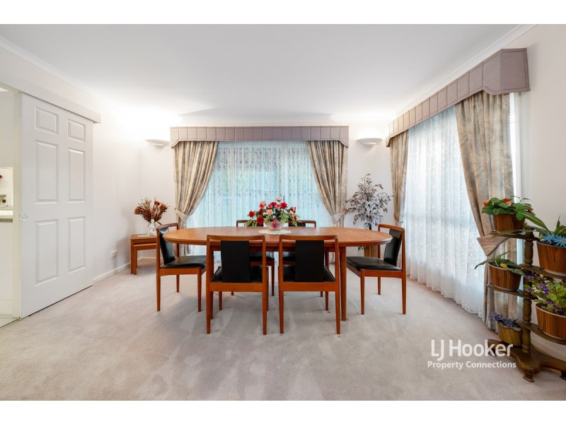 5 Saraband Drive, Eatons Hill QLD 4037