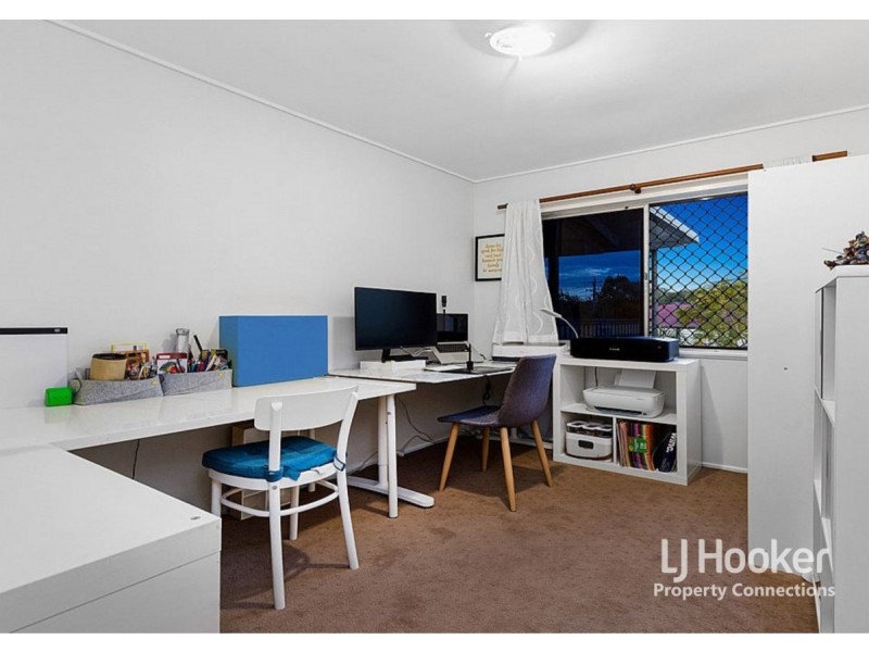 2 Arilpa Crescent, Ferny Hills QLD 4055