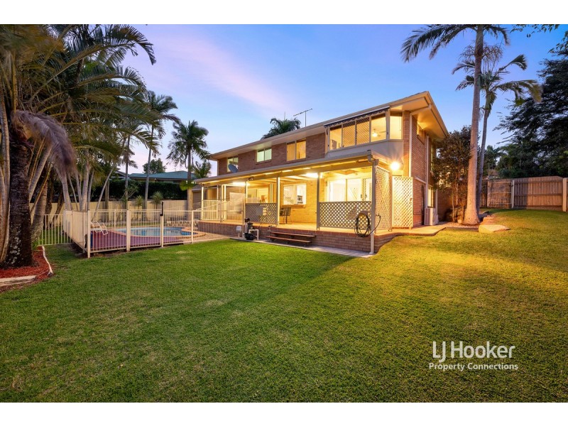 17 Atoll Crescent, Eatons Hill QLD 4037
