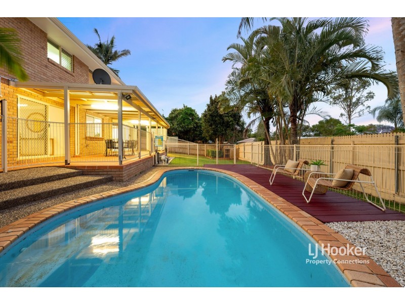 17 Atoll Crescent, Eatons Hill QLD 4037