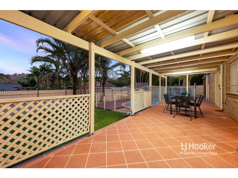 17 Atoll Crescent, Eatons Hill QLD 4037