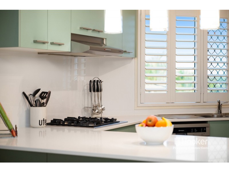 8 Mascotte Court, Eatons Hill QLD 4037