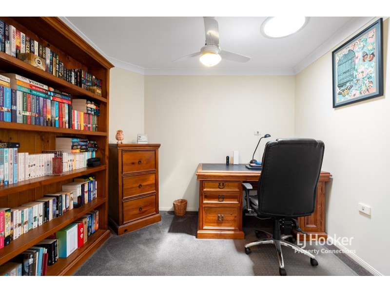 8 Mascotte Court, Eatons Hill QLD 4037