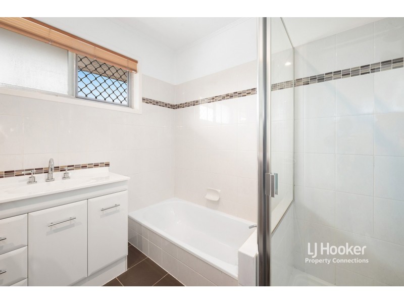 14 Hampshire Terrace, Albany Creek QLD 4035