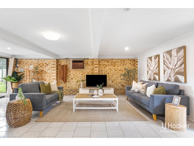 1 Folkstone Avenue, Albany Creek QLD 4035