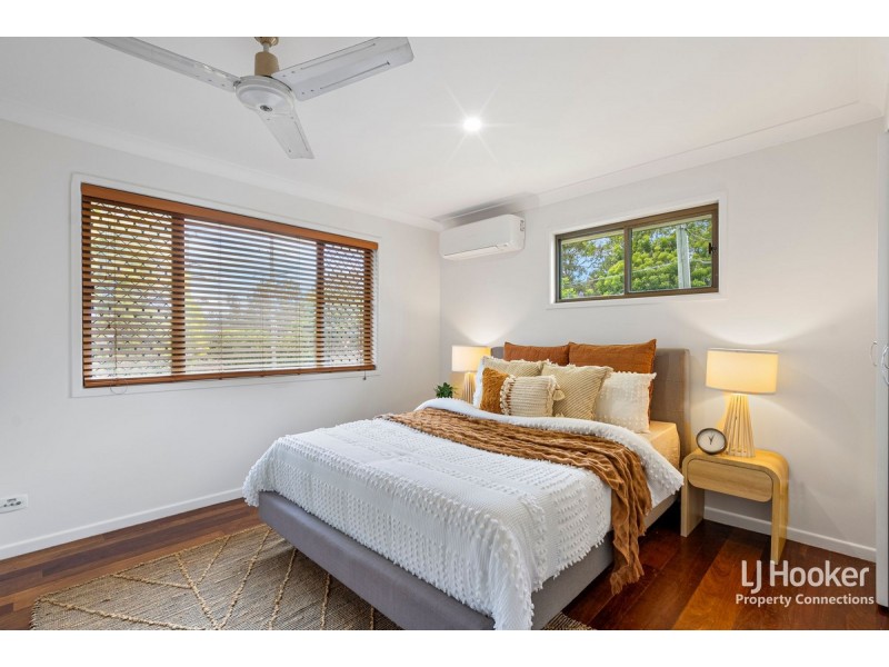 1 Folkstone Avenue, Albany Creek QLD 4035