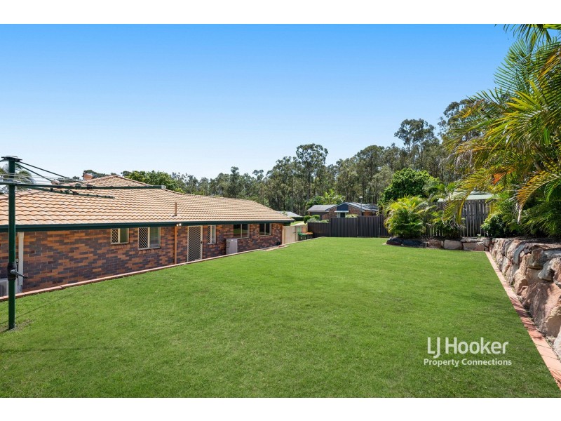 19 Flinders Way, Albany Creek QLD 4035