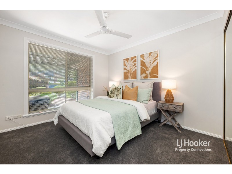 19 Flinders Way, Albany Creek QLD 4035