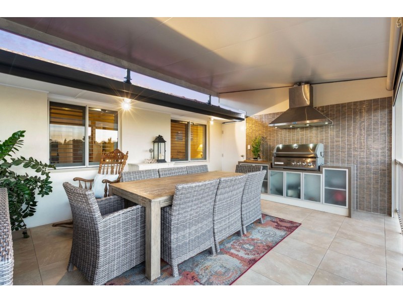 94 Felstead Street, Everton Park QLD 4053