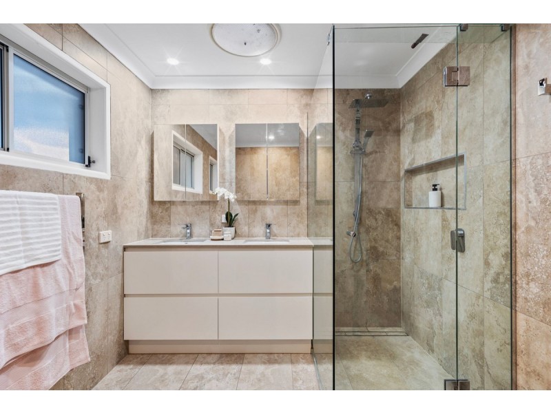 94 Felstead Street, Everton Park QLD 4053