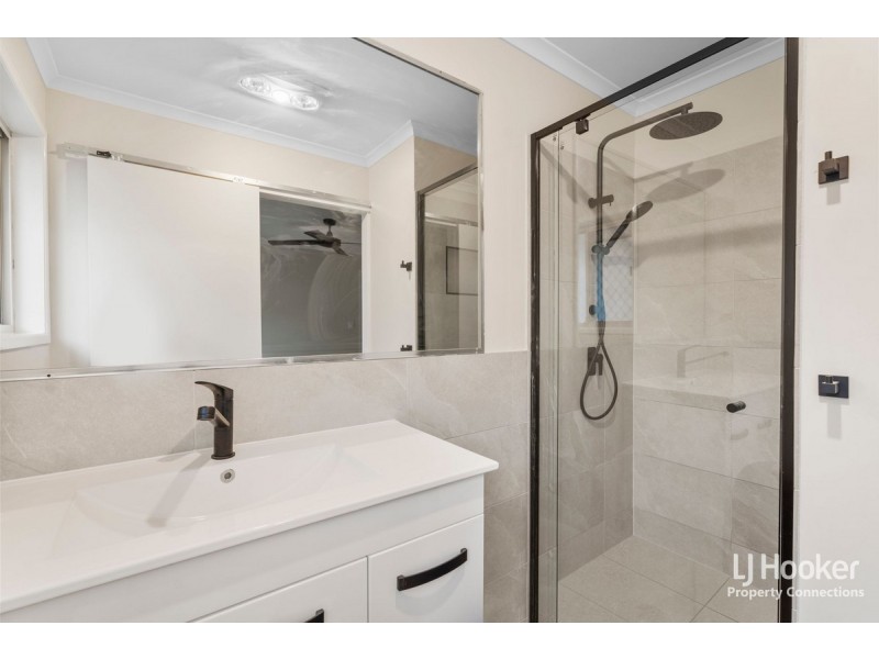 70 Durham Crescent, Bray Park QLD 4500