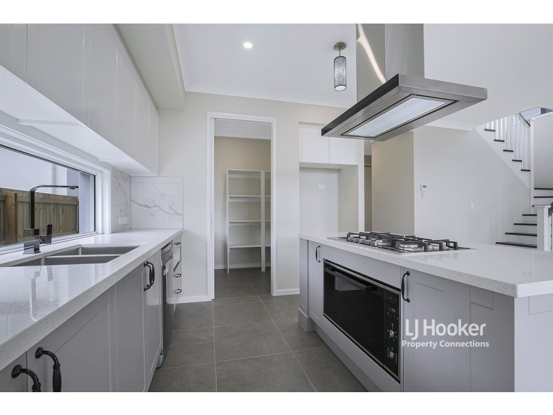 14 Tiffany Street, Newport QLD 4020