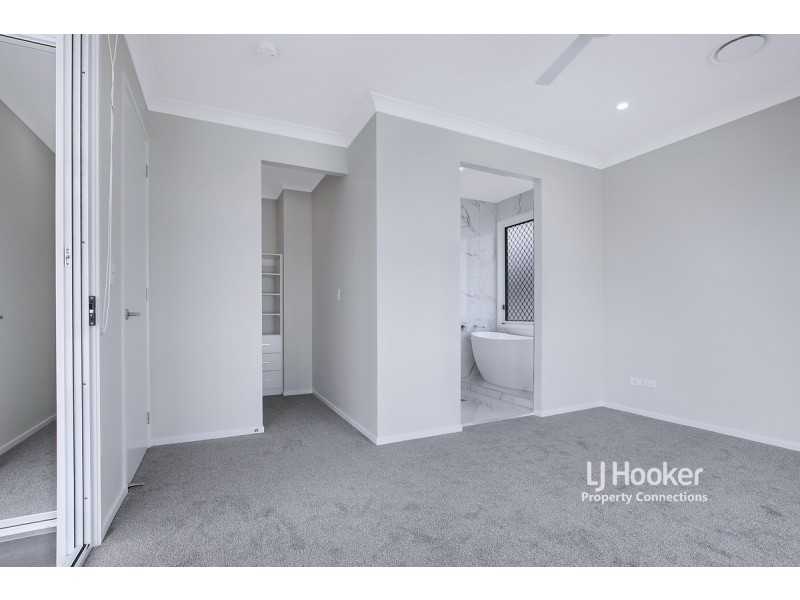 14 Tiffany Street, Newport QLD 4020