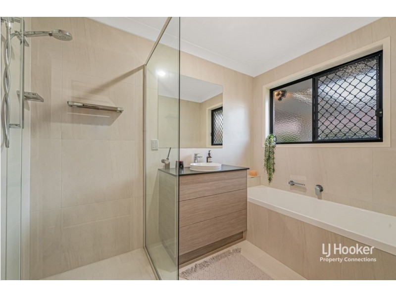 Warner QLD 4500