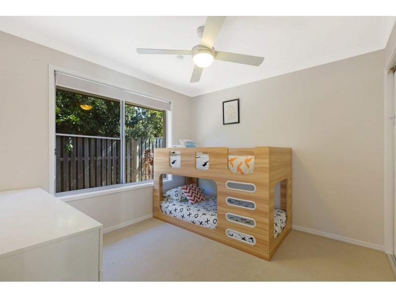 21 Crossing Drive, Eatons Hill QLD 4037