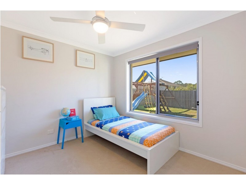 21 Crossing Drive, Eatons Hill QLD 4037