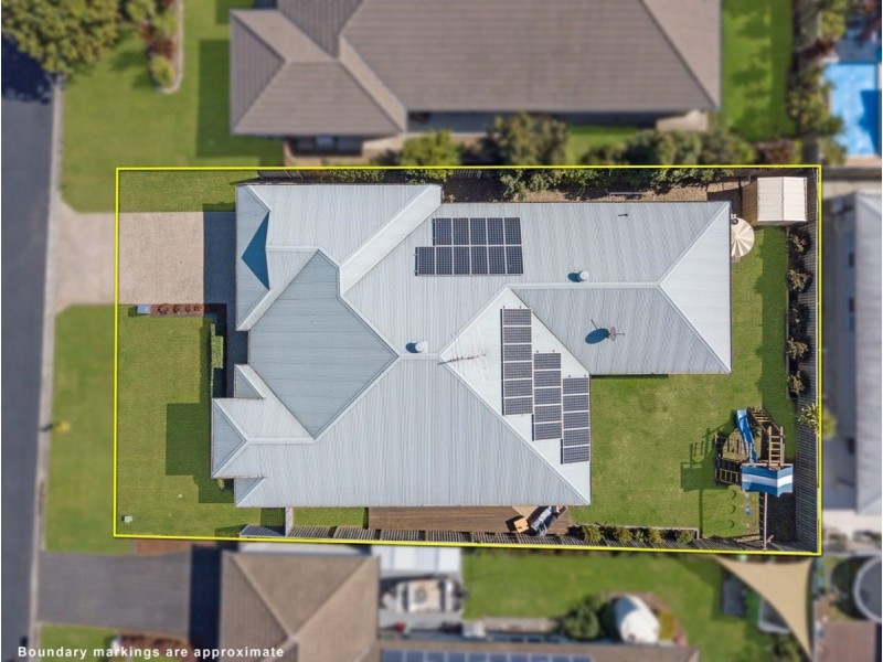 21 Crossing Drive, Eatons Hill QLD 4037