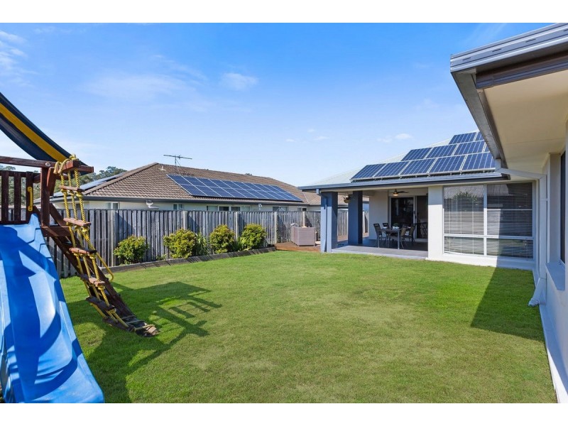 21 Crossing Drive, Eatons Hill QLD 4037