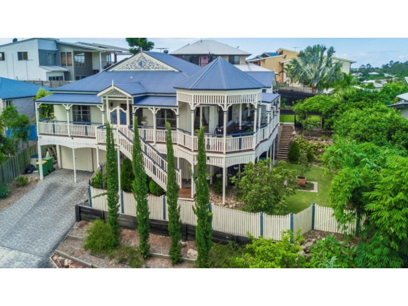 16 Talisman Court, Eatons Hill QLD 4037