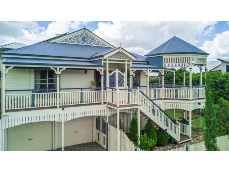 16 Talisman Court, Eatons Hill QLD 4037